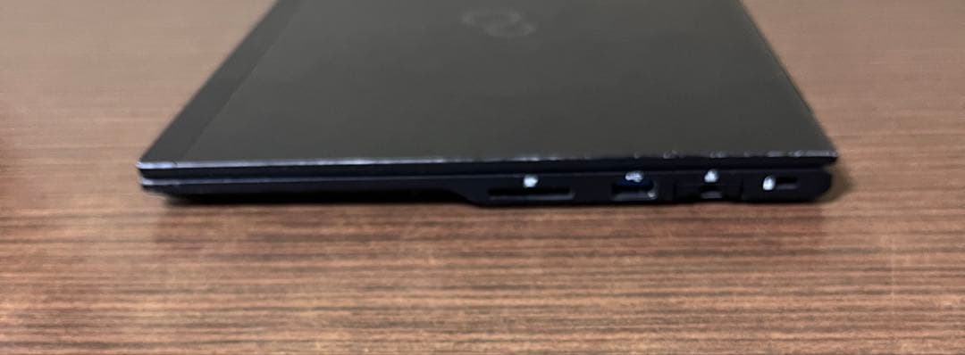 第8世代、Core i7、富士通 LifeBook、8GB、256GB SSD