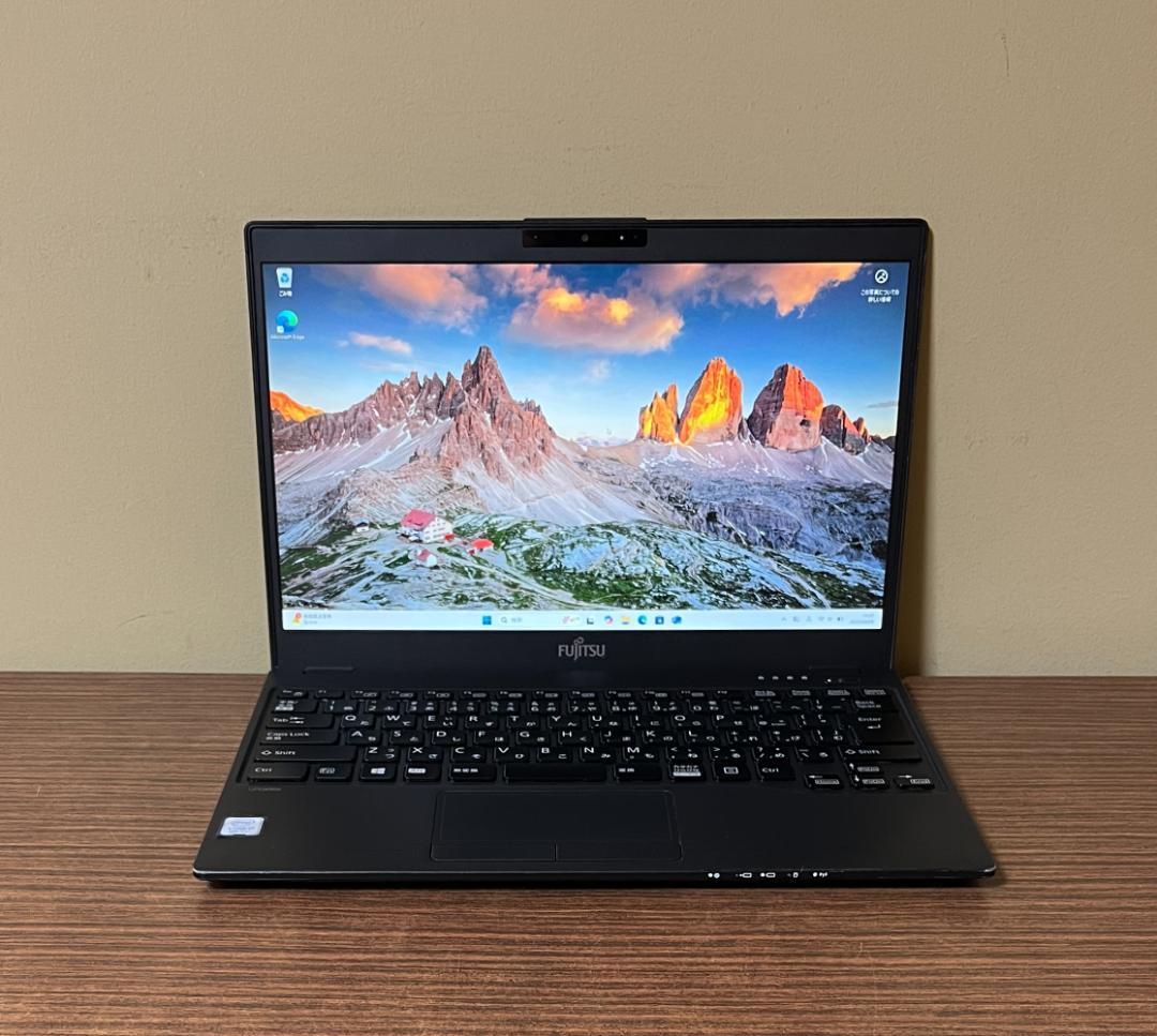 第8世代、Core i7、富士通 LifeBook、8GB、256GB SSD