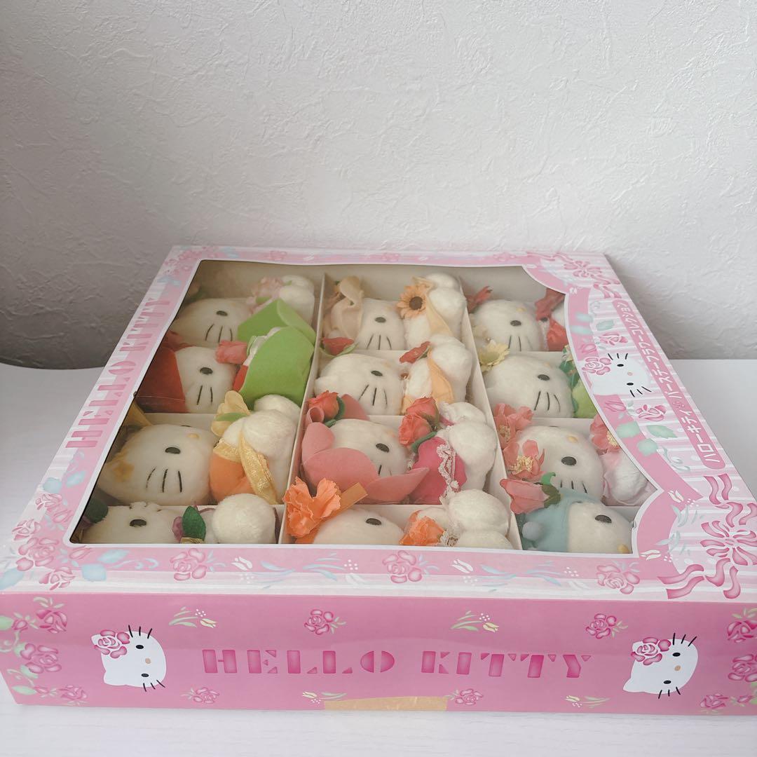 【新品】ハローキティ バースデーフラワーコレクション　マスコット　ぬいぐるみ