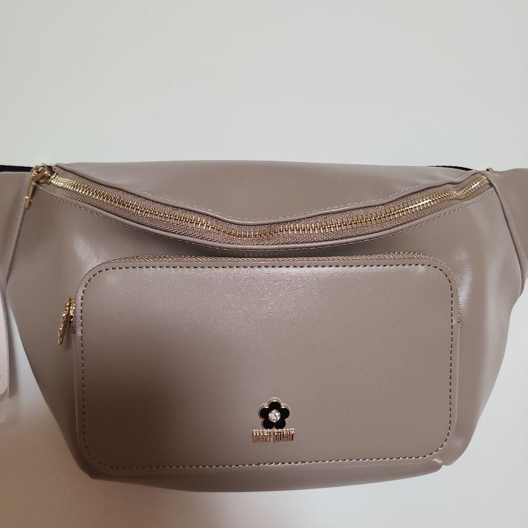 MARY QUANT　エポビジューデイジーポイントボディバッグ　グレージュ