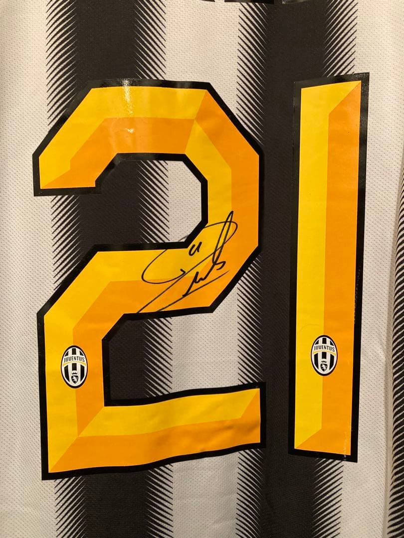 ユベントス PIRLO 直筆サイン入りユニフォーム21番