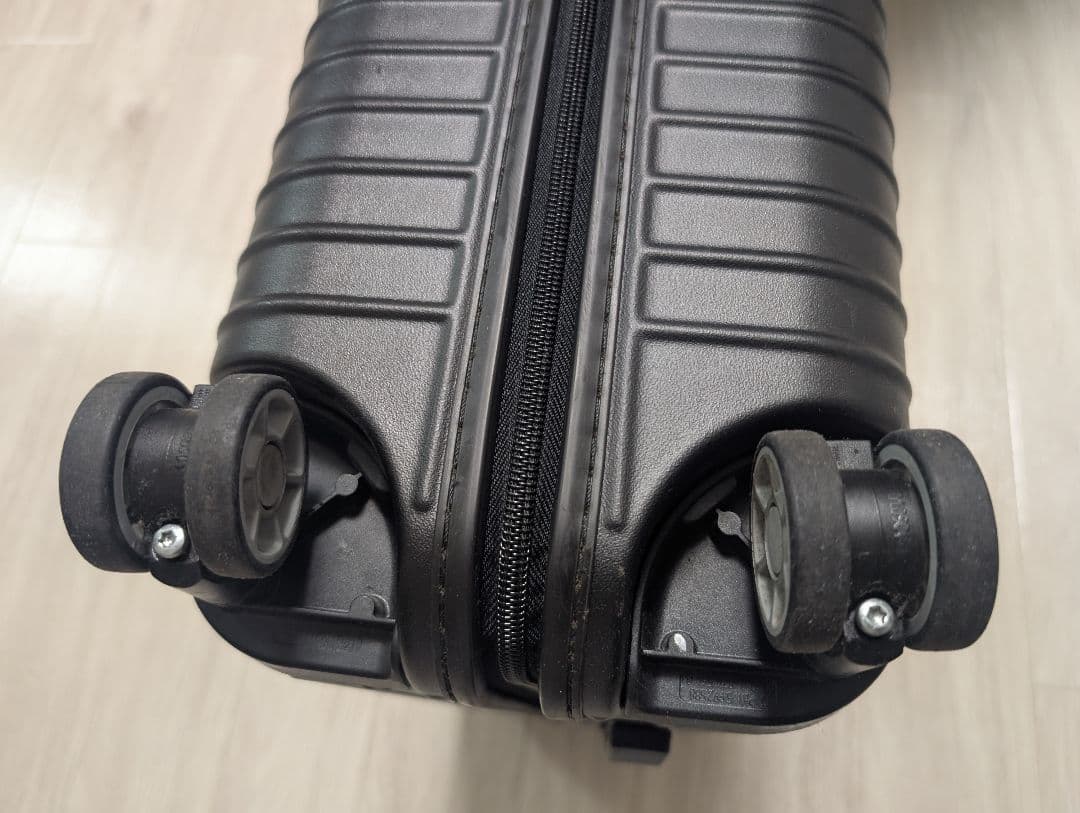 RIMOWA サルサ 4輪 マットブラック 機内持込サイズ TSAロック