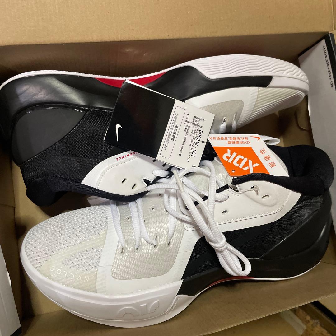 ナイキ スニーカー ZOOM SEPARATE DH0248-051