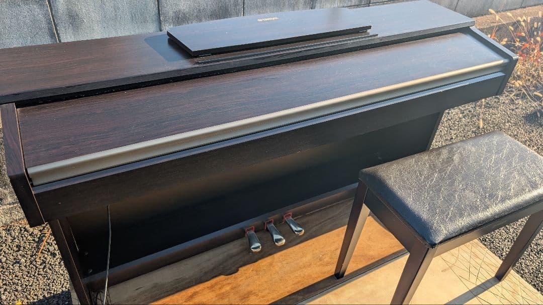 送料込みYAMAHA ARIUS 電子ピアノ YDP-J151R 06年製激美品