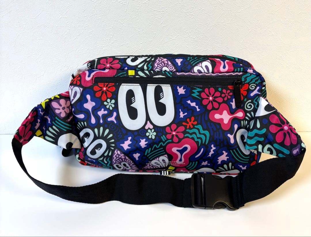 新品タグ付き　アディダスオリジナルス × ハティ・スチュワート ボディバッグ