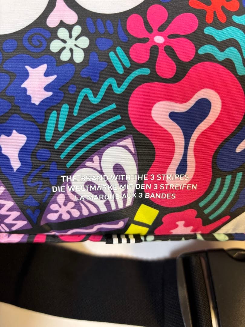 新品タグ付き　アディダスオリジナルス × ハティ・スチュワート ボディバッグ