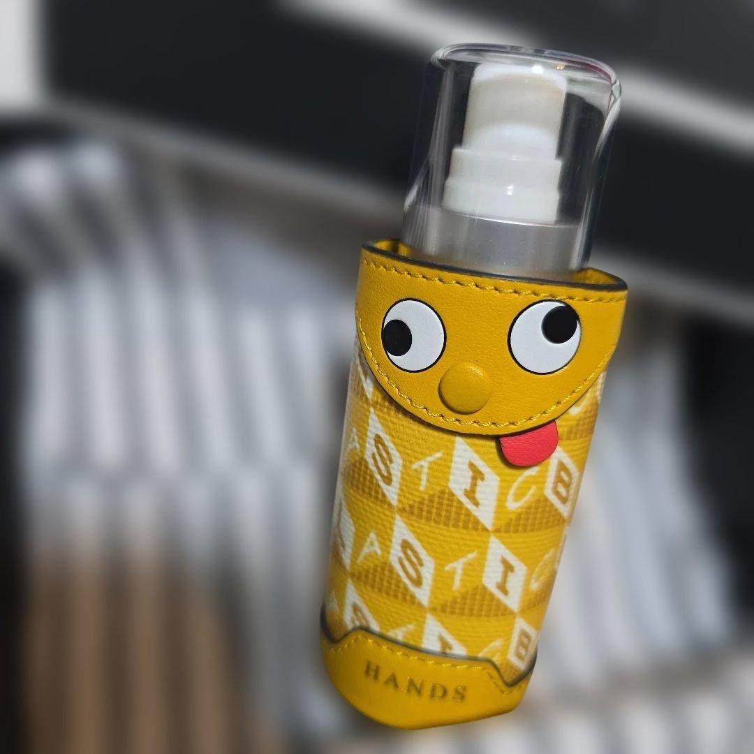 ∞アニヤ・ハインドマーチ∞アイズ スプレーボトルホルダー - メルカリ