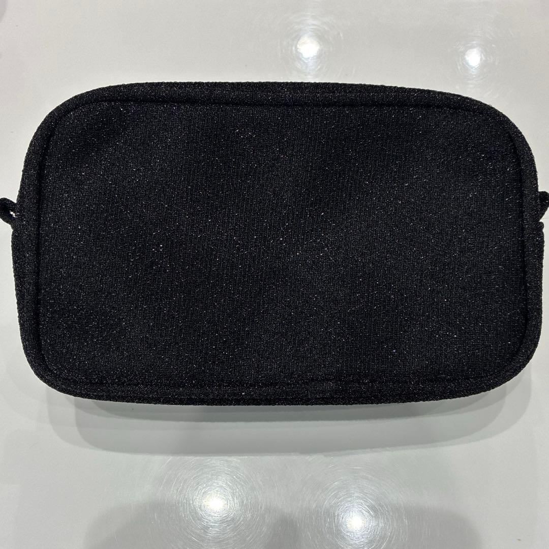 CHANEL BEAUTE ブラックポーチ　ラメ　新品　ノベルティ