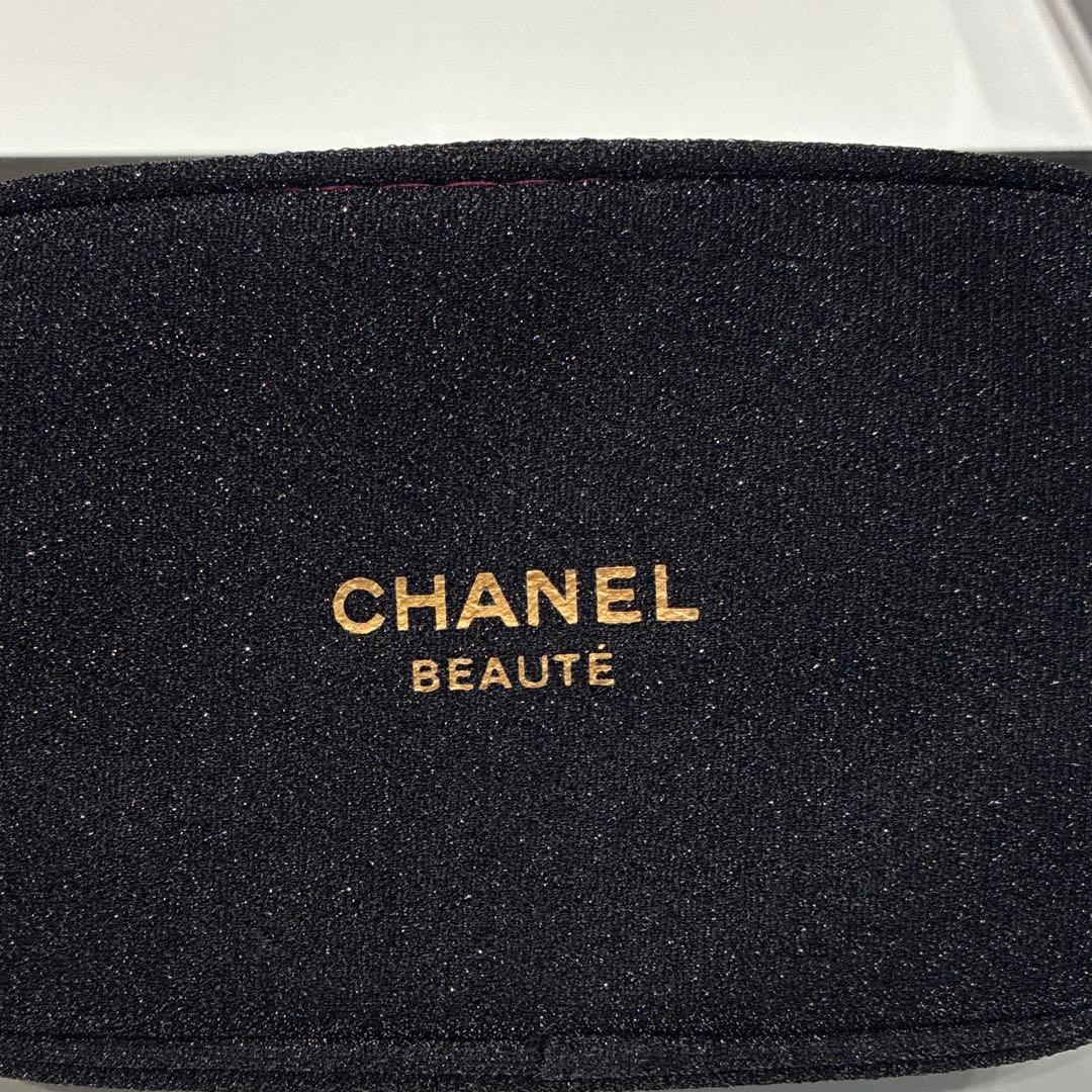 CHANEL BEAUTE ブラックポーチ　ラメ　新品　ノベルティ