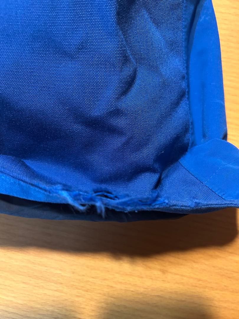 ピークパフォーマンス　パンツ