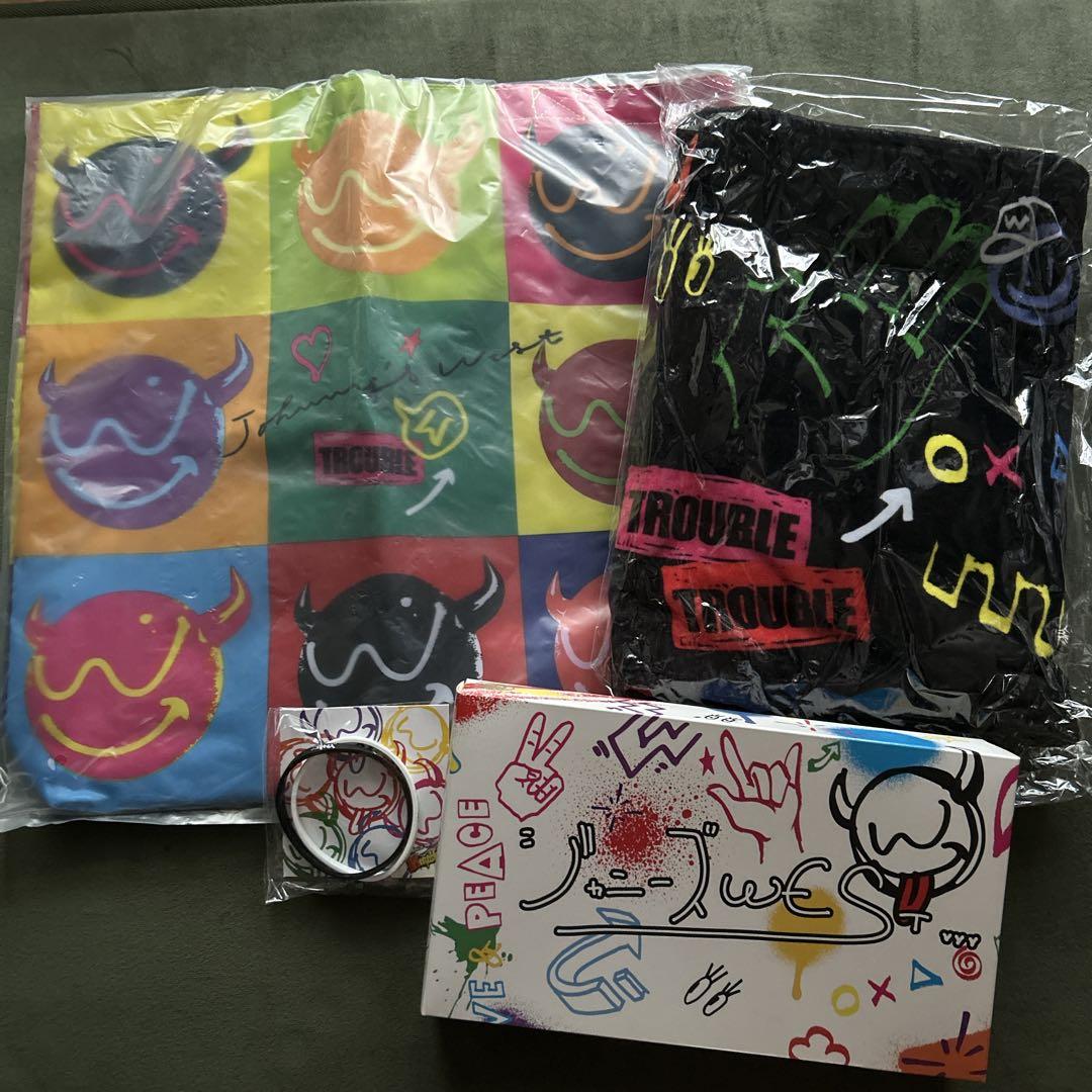 WEST. ジャニーズWEST Wtrouble グッズ CD Tシャツ