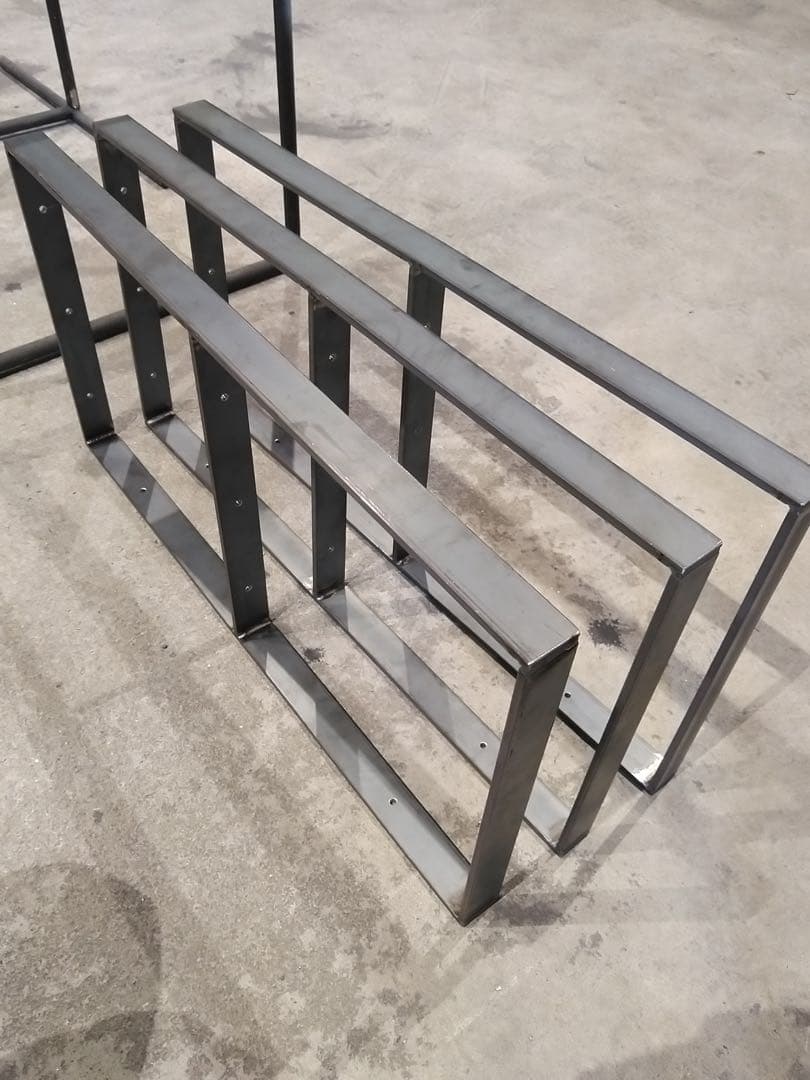 アイアン　シェルフ　ラック　棚　壁掛け　天井　日型　サイズオーダー　家具　本棚