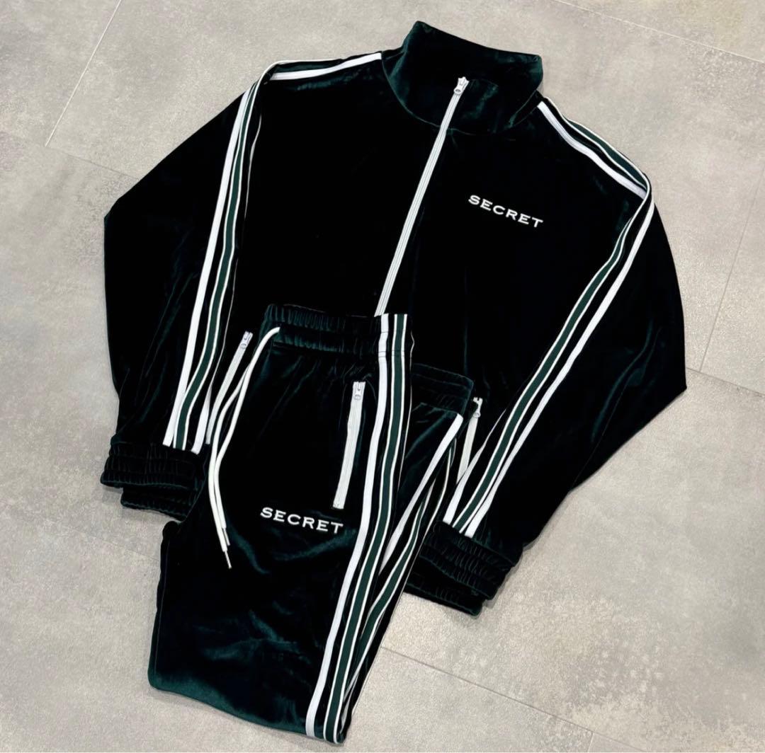 SECRETセットアップ ベロア グリーン - メルカリ