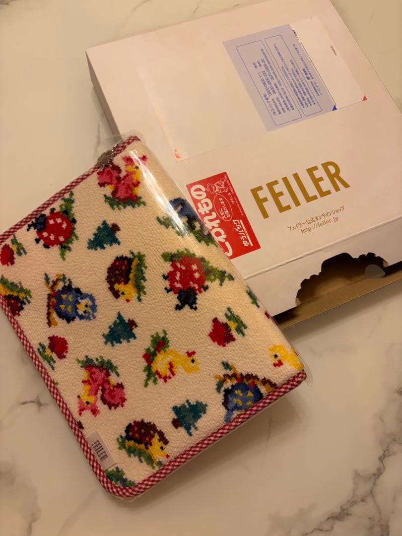 フェイラー ハイジフレンズフォレスト マルチケース - メルカリ