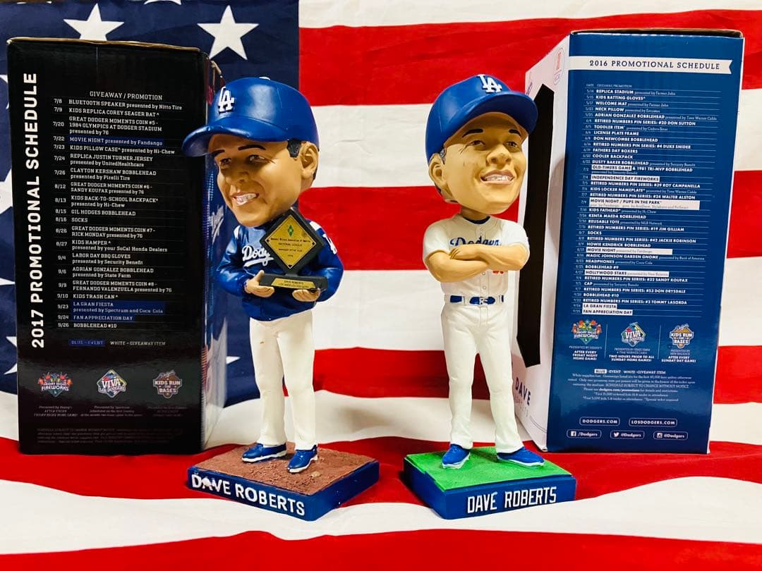 球場配布 デーブロバーツ ボブルヘッド ドジャース 優勝 おめでとう 2体