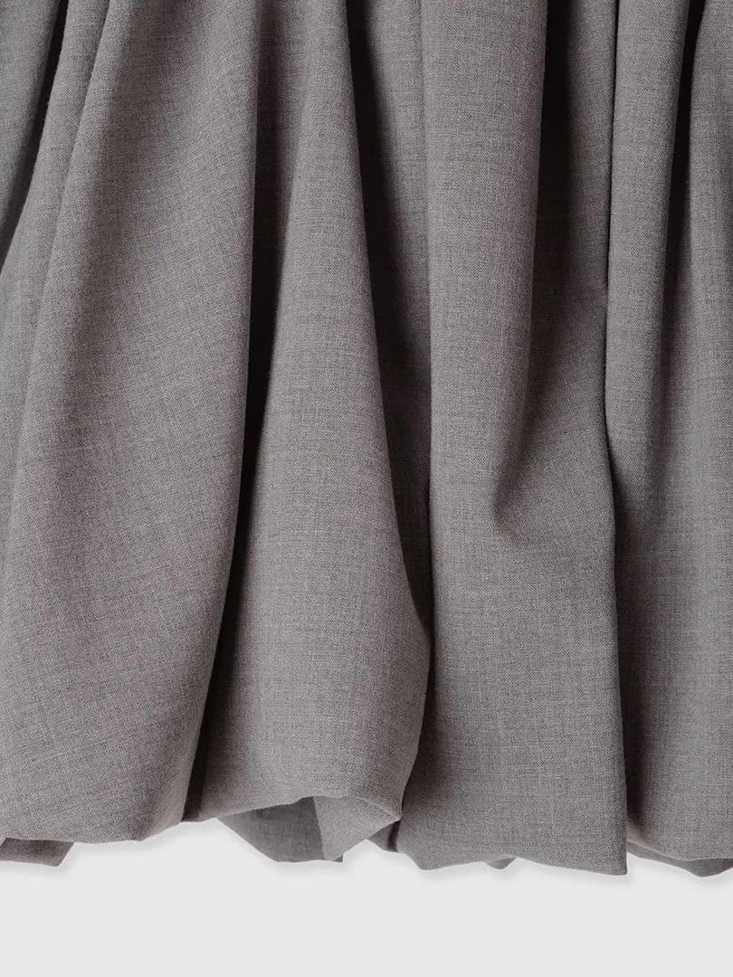 ánuans ボリュームバルーントップス