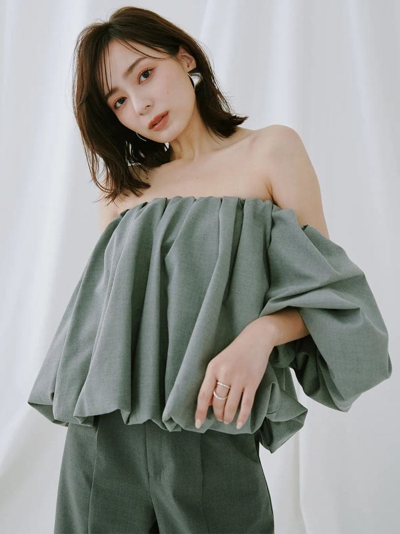 ánuans ボリュームバルーントップス