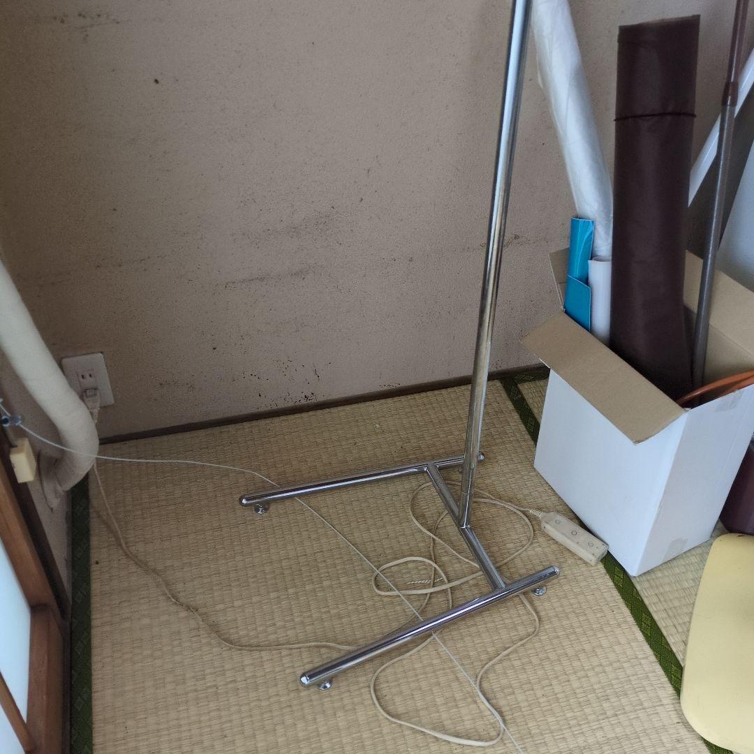 シロダーラのオイルポットとスタンド