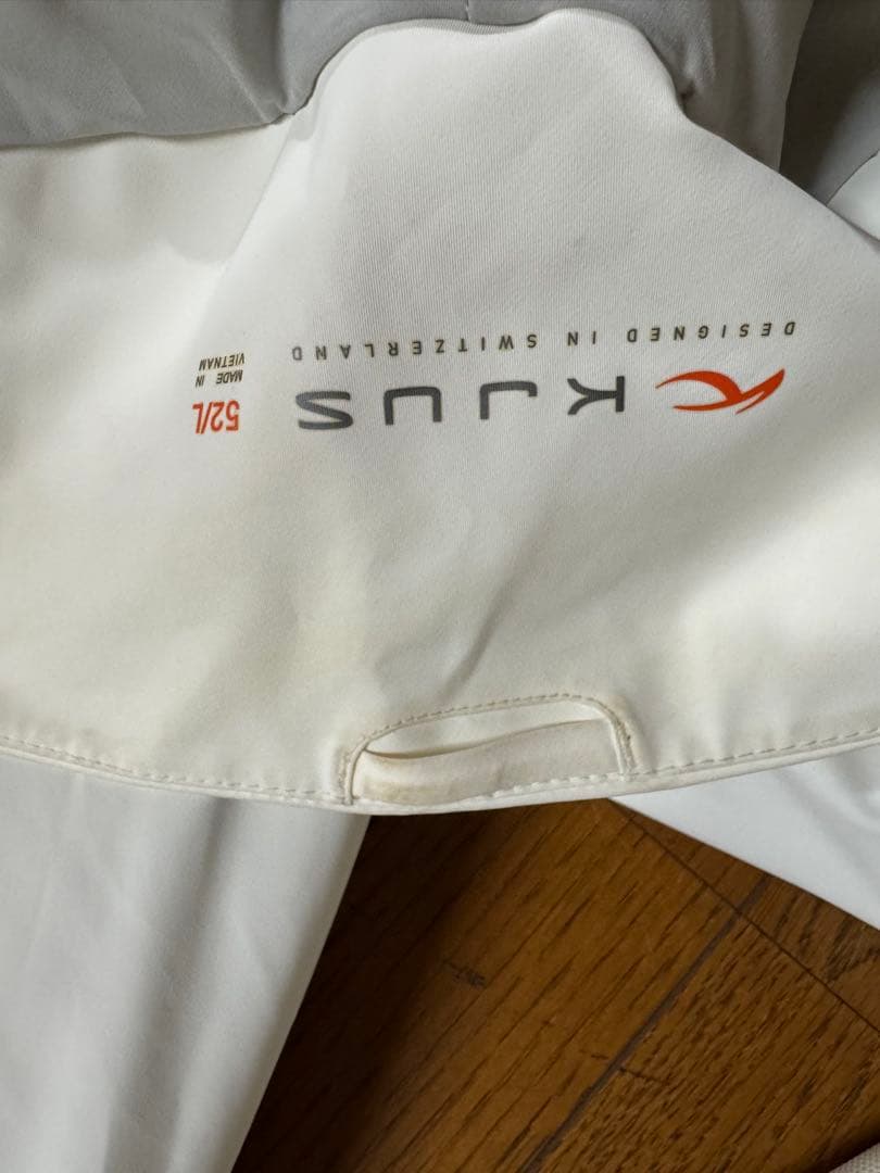 KJUS スキーウェア ホワイト