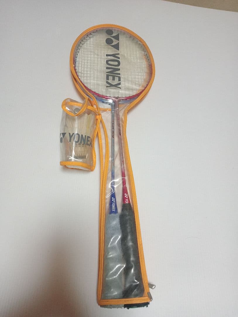 YONEX バドミントンラケット 2本セット ケース付き