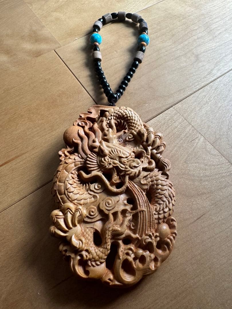 木製　ドラゴン　彫刻　龍　インテリア　新品　未使用　スピリチュアル　運気上昇