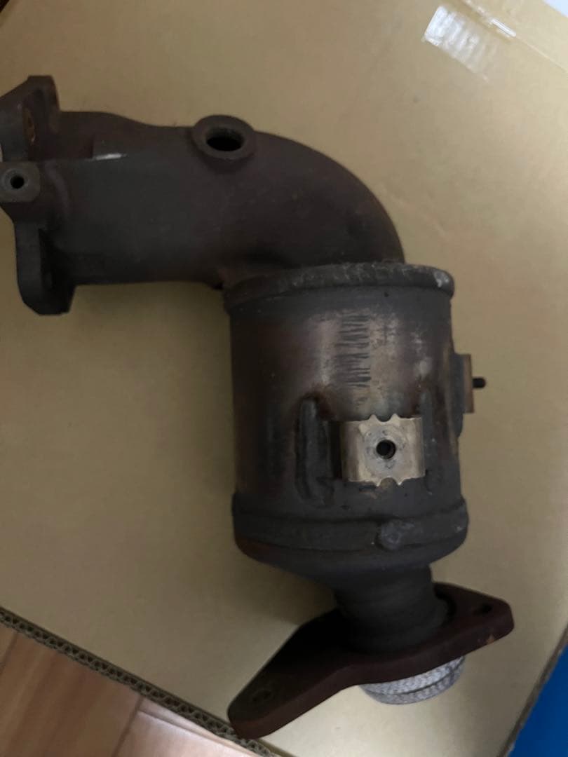 ジムニーJB64 純正触媒➕フロントパイプ - メルカリ