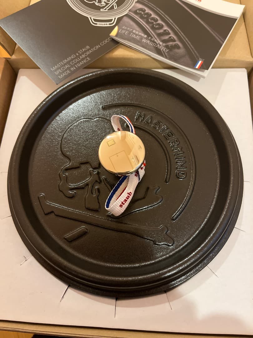 STAUB MASTERMIND ブラック 22cm 2.6L