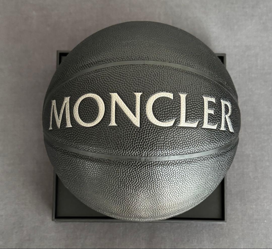 非売品】MONCLER バスケットボール