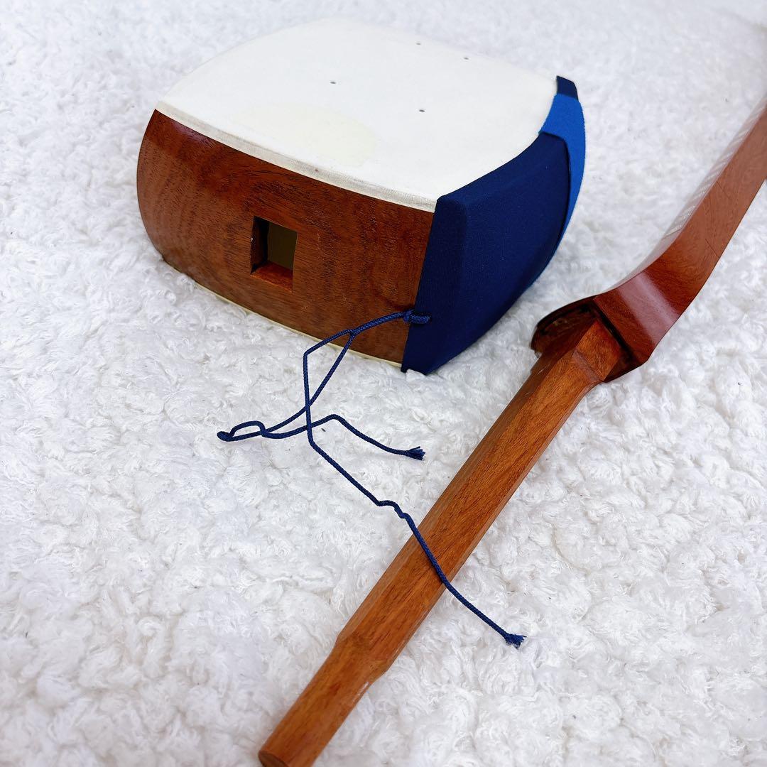 美品　三味線 細棹　猫皮　花梨　破れなし　四乳　四ツ皮　長袋付き　和紙袋