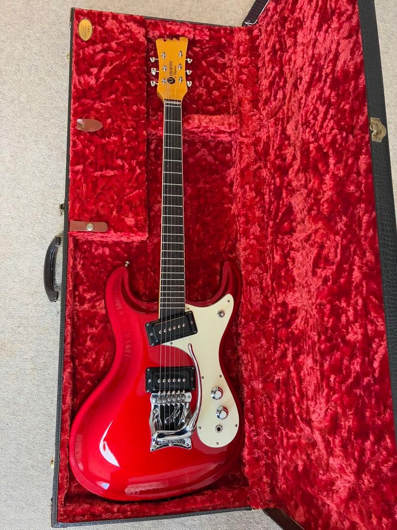 □モズライトMosriteベンチャーズモデル 国産黒雲製 演奏動画あり