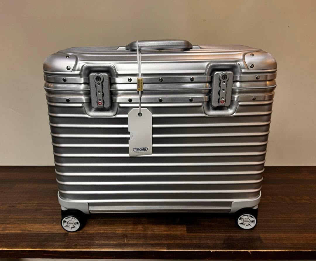 新品未使用】旧ロゴ RIMOWA PILOT 34L - メルカリ