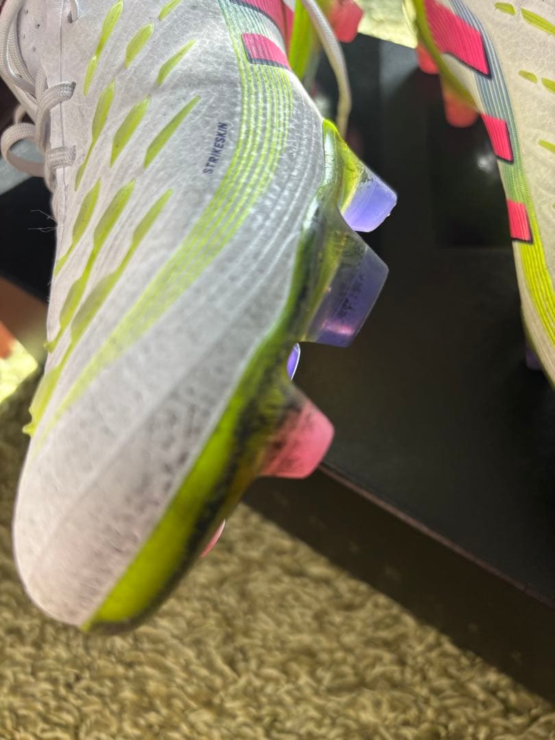 adidasスパイク　プレデターELITE 土用/人工芝用 27.0cm