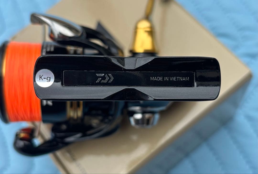 ダイワ DAIWA LEGALIS LT2500D スピニングリール +ライン