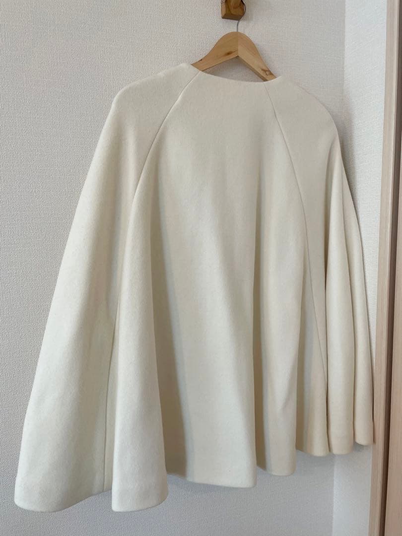 heve ケープコートホワイト