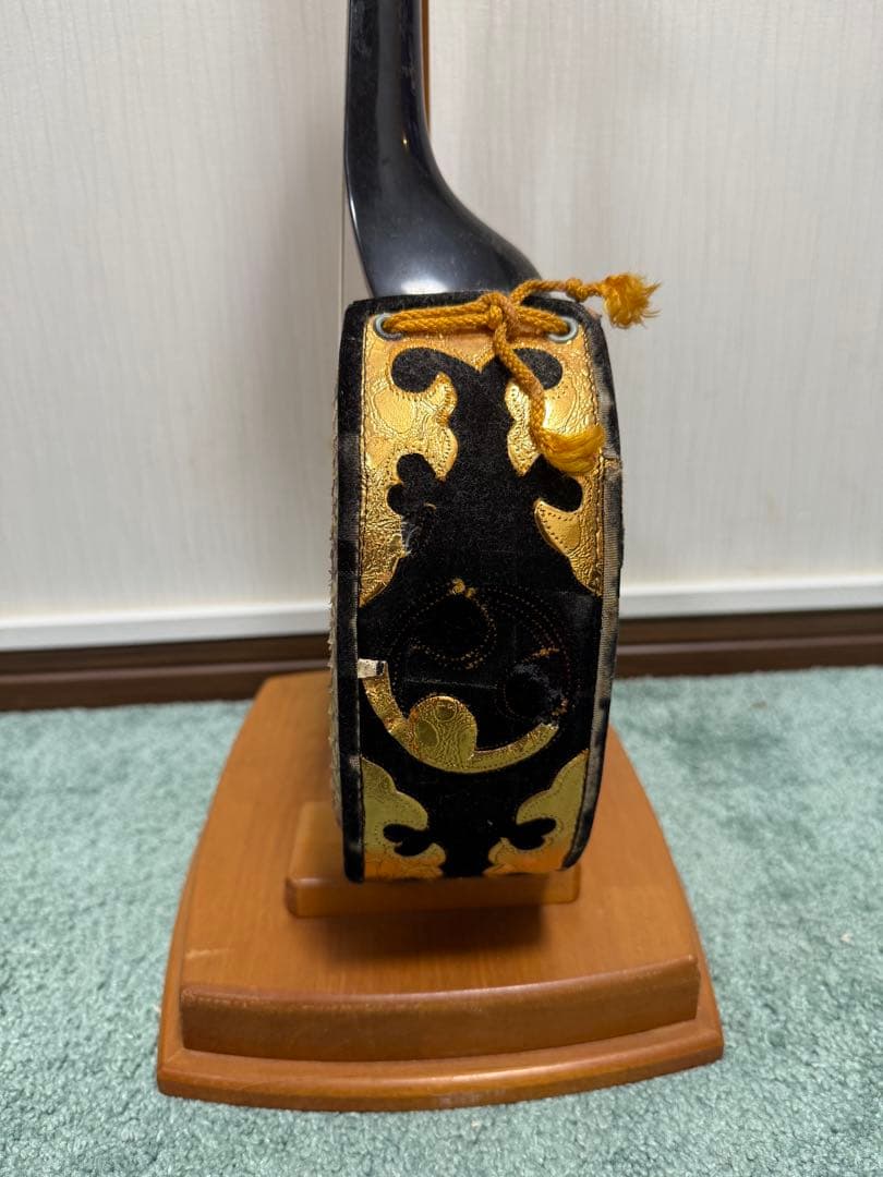 現状品　ジャンク　三線 本皮使用 ケース付き　破れあり 沖縄　修理・部品取りに