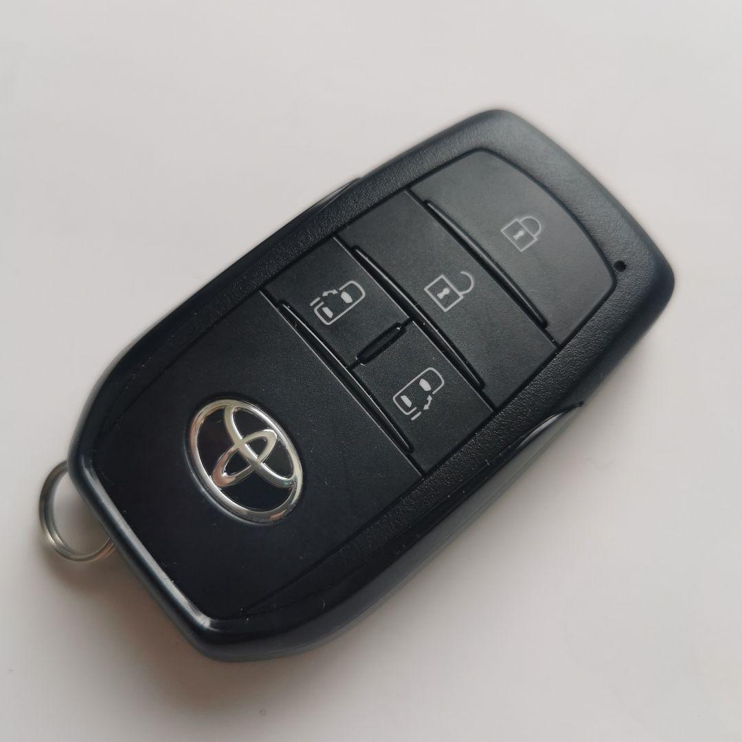 新型ノア ヴォクシー 90系 トヨタ純正スマートキー 4ボタン 現行モデル