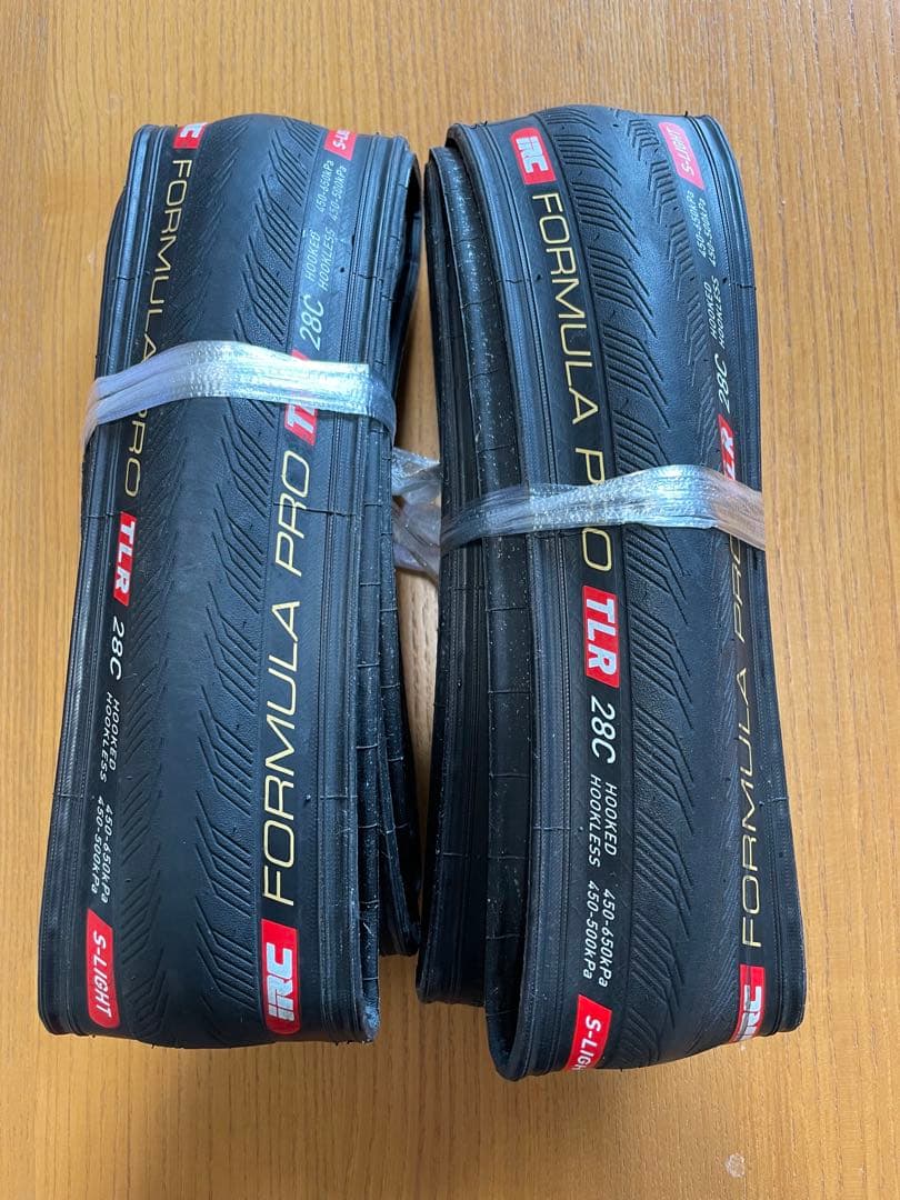 IRC FORMULA PRO TLR 28C 2本セット IRC FORMULA PRO TLR 28C 2本セット IRC FORMULA PRO TUBELESS X-Guard