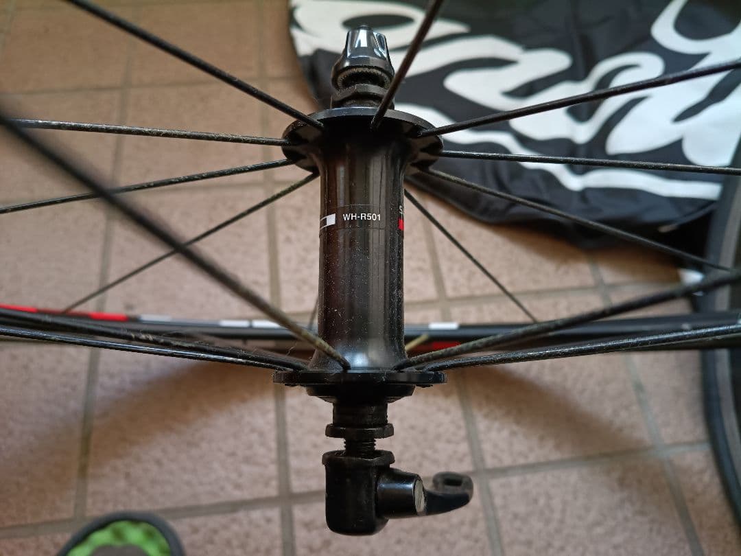 自転車　ロード　ホイールセット　カンパニョーロケース付き