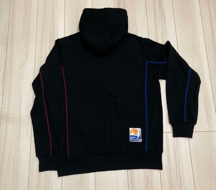 バルセロナ メッシ パーカー XO FIFA バロンドール - メルカリ