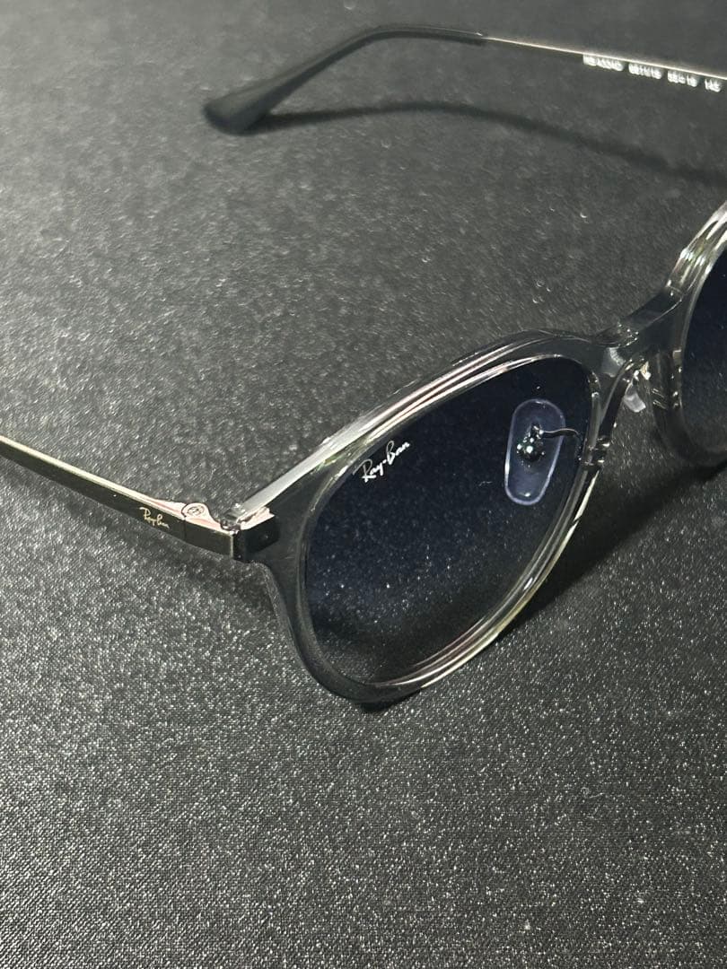 Ray-Ban RB4334Dサングラス