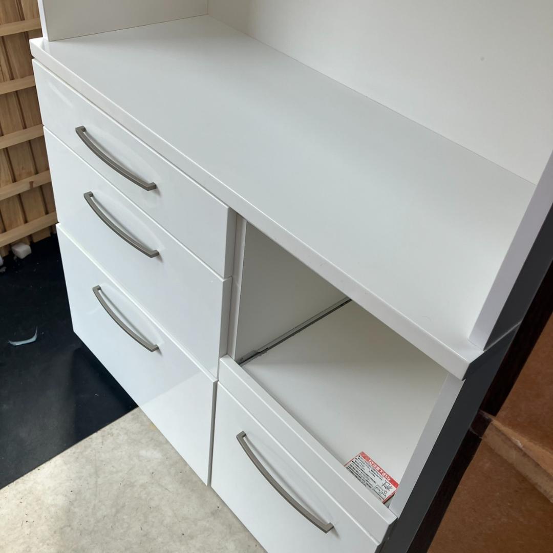 福岡市 市内近郊限定】ニトリ 食器棚 ホワイト ガラス扉 配送設置無料♬