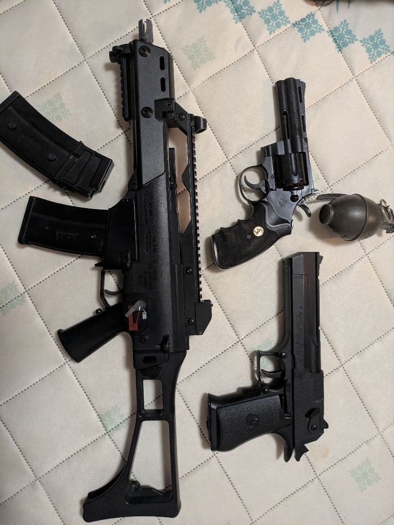 東京マルイ 10禁エアガン3つ＋おまけ ジャンク 東京マルイ M4A1R