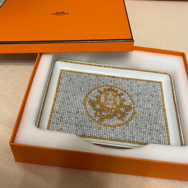 HERMES スクエアプレート 新品未使用 エルメス お皿 アクセサリー置き