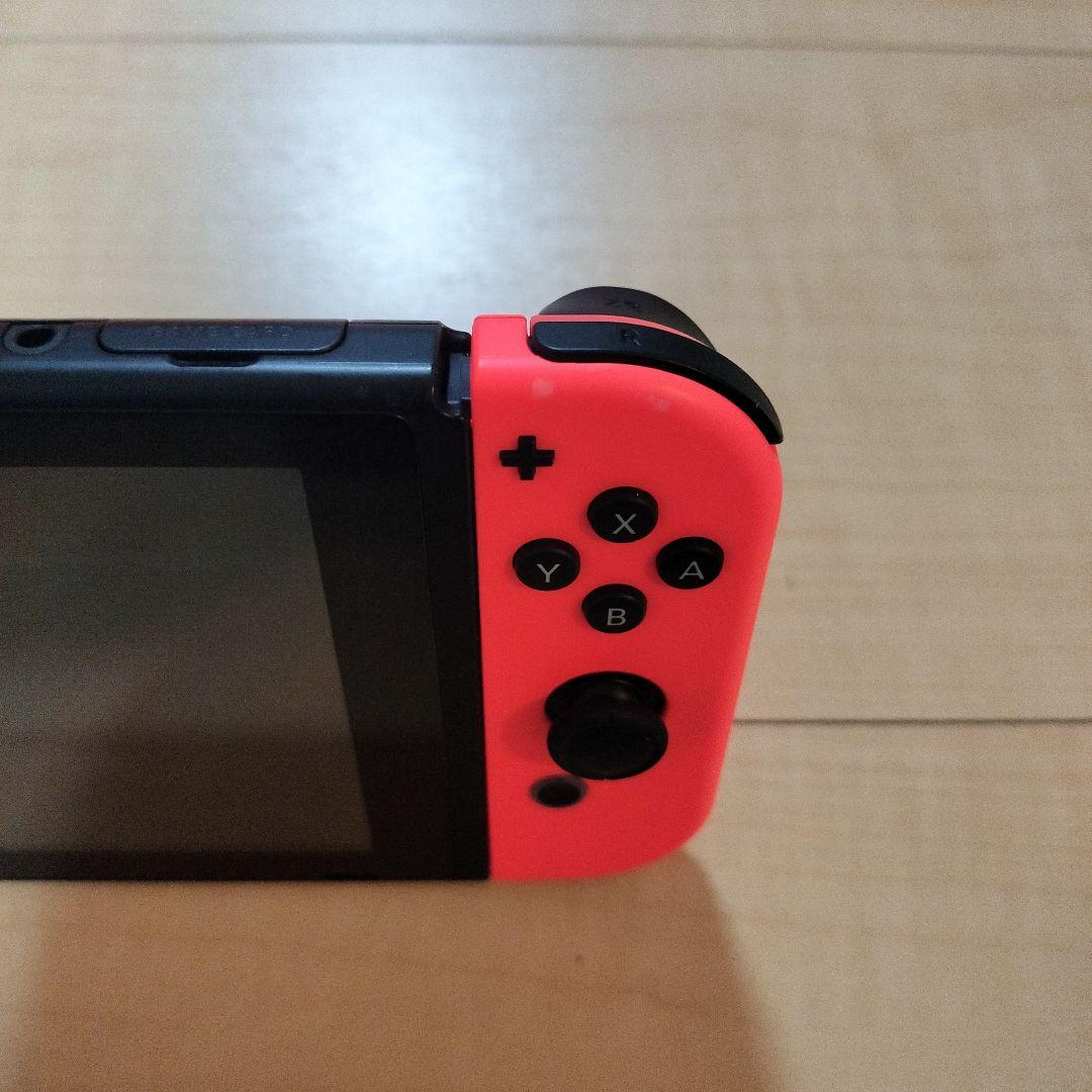 【美品】Nintendo Switch