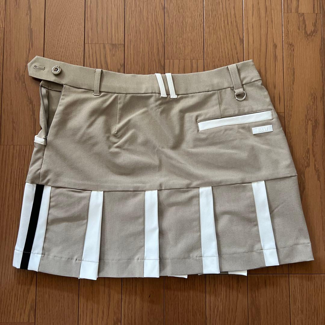 Black&White SPORT ブラックアンドホワイト スカート