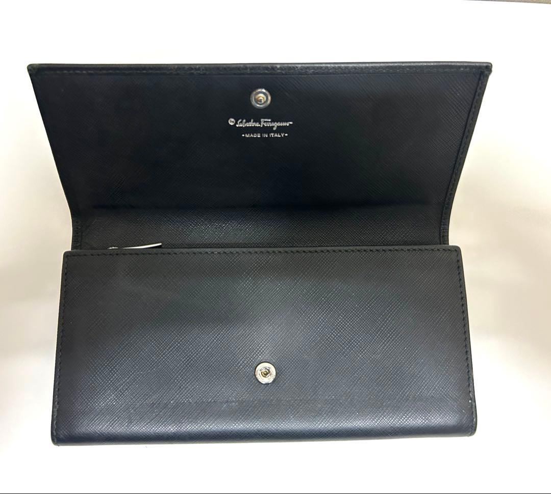 【美品】フェラガモ　ヴァラリボン　クリスタルハート　長財布　レザー　ブラック