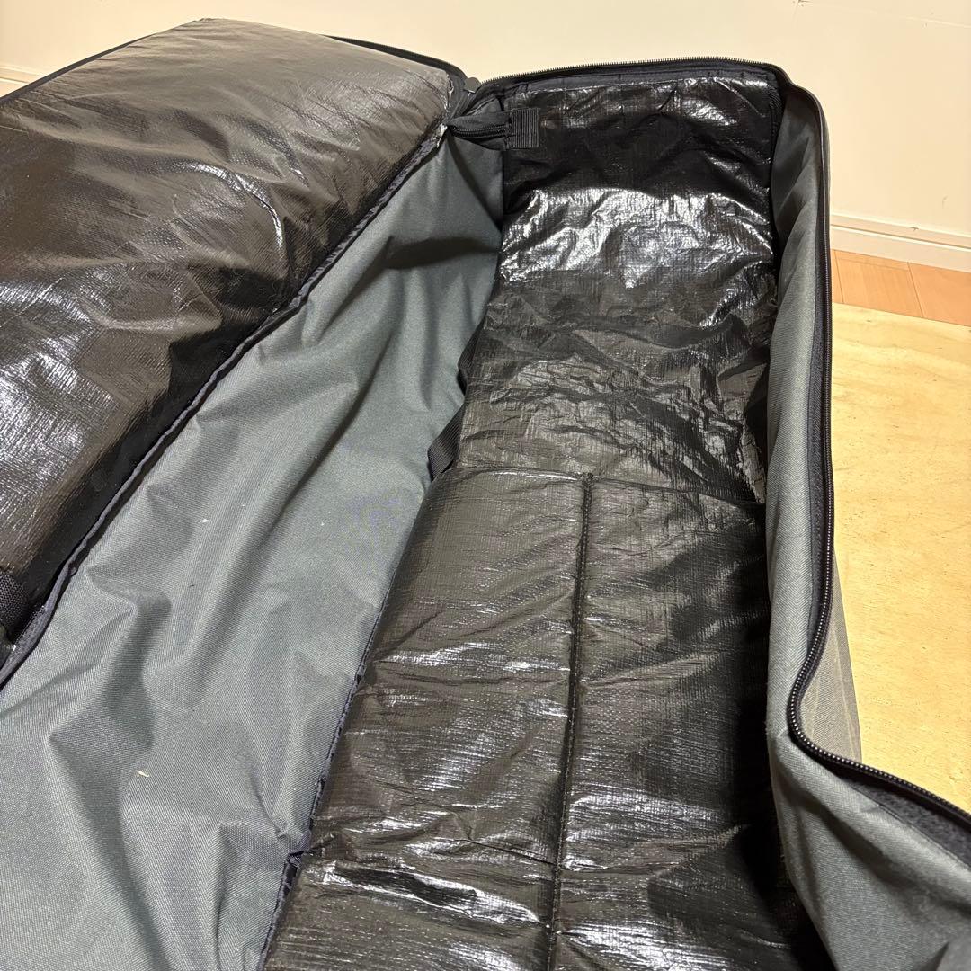 スノーボード ケース スノーボード キャスター付きケース DAKINE ケース