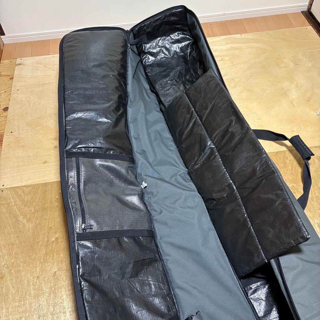 スノーボード ケース スノーボード キャスター付きケース DAKINE ケース