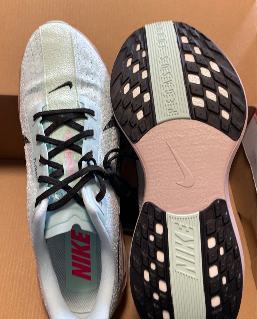 ナイキ　ペガサスプラス　27.5cm