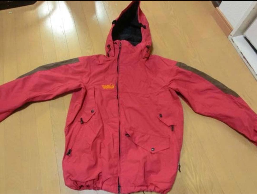 VOLCOMウェア上下 クリーニング撥水加工済み！